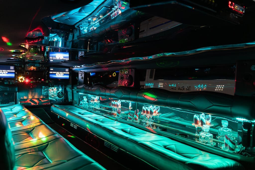 iskirtinio limuzino Klaipedoje vidus