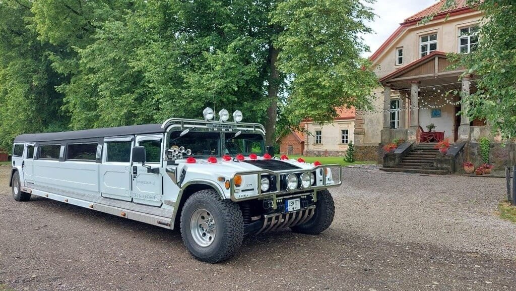 karinis limuzinas ir dvaras