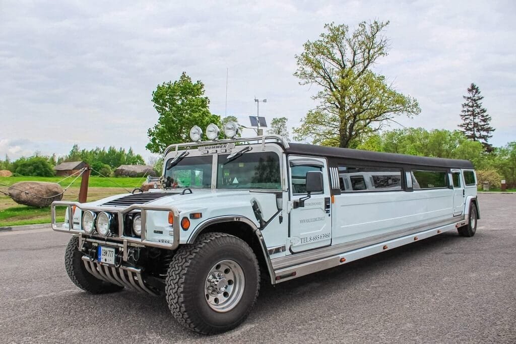 siauliu limuzinai ir karinis limuzinas Lietuvoje